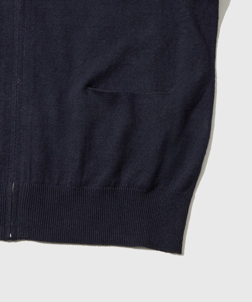 ADAM ET ROPE'（アダムエロペ）の「リネン コットン ジップ カーディガン / ロングシーズン着用可能（カーディガン/ボレロ・メンズ・ネイビー/ブラック/ベージュ系その他・L/M）」の6枚目の写真