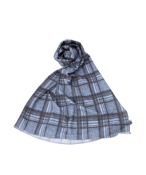 EMODA(エモダ)の「ワイドシアースカーフ(ストール/ショール・レディース・グレー/ブルー・FREE)」の6枚目の写真
