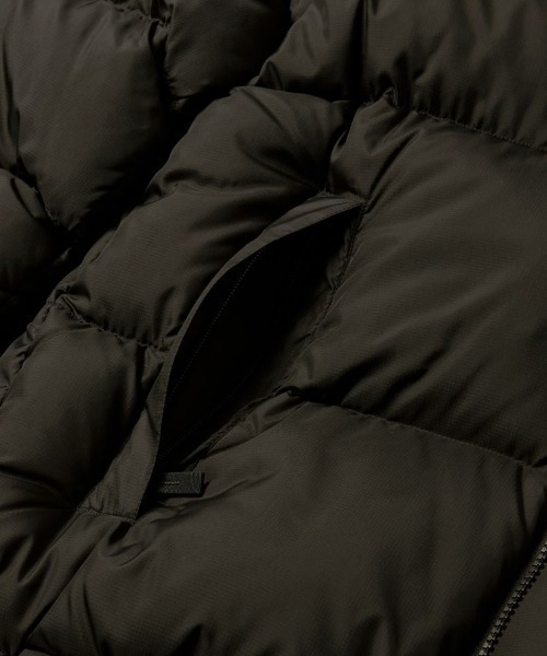 THE NORTH FACE(ザノースフェイス)の「THE NORTH FACE/ザ・ノース・フェイス Nuptse Hoodie ヌプシフーディー ND92559(ダウンジャケット/コート・メンズ・ブラック・S/M/L/XL)」の8枚目の写真