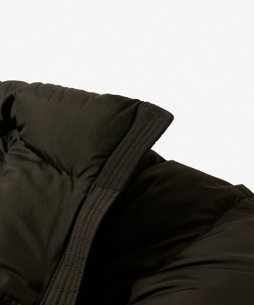 THE NORTH FACE(ザノースフェイス)の「THE NORTH FACE/ザ・ノース・フェイス Nuptse Hoodie ヌプシフーディー ND92559(ダウンジャケット/コート・メンズ・ブラック・S/M/L/XL)」の6枚目の写真