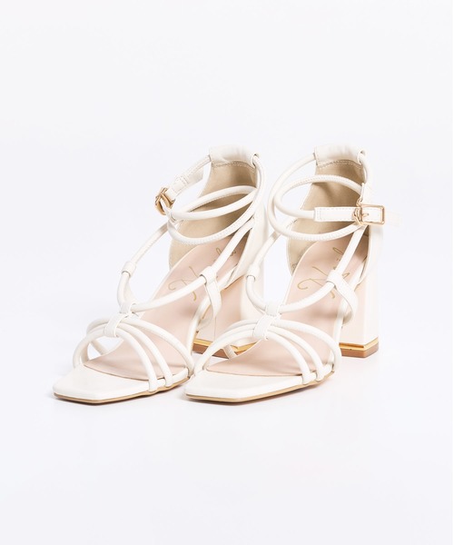 NOELA（ノエラ）の「ナローストラップサンダル（サンダル・レディース・シルバー/オフホワイト/ブラック・S/M/L）」の2枚目の写真