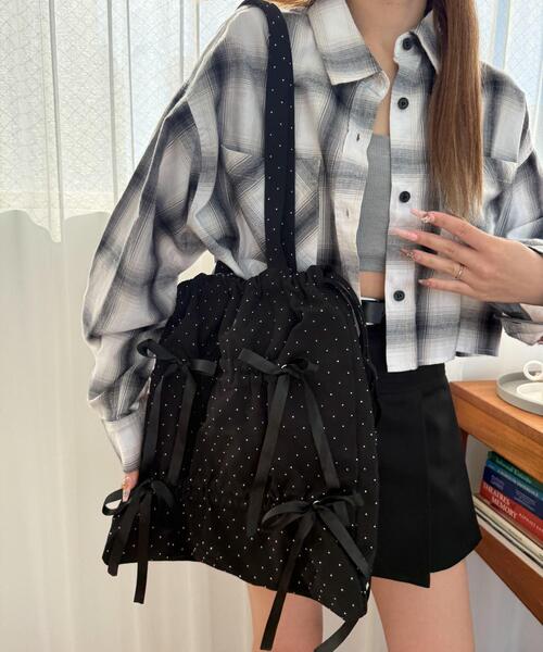 WEGO（ウィゴー）の「WEGO/ドロストリボンギャザートート（トートバッグ・レディース・スカイブルー/ブラック/ホワイト/レッド/ブラック系その他・FREE）」の4枚目の写真