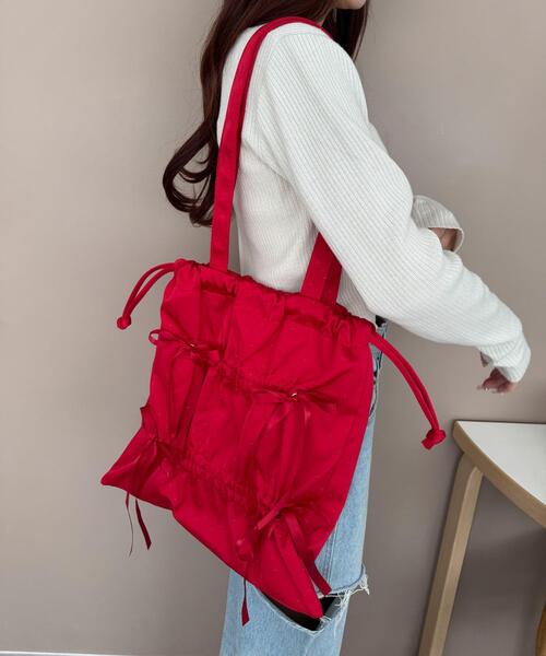 WEGO（ウィゴー）の「WEGO/ドロストリボンギャザートート（トートバッグ・レディース・スカイブルー/ブラック/ホワイト/レッド/ブラック系その他・FREE）」の8枚目の写真