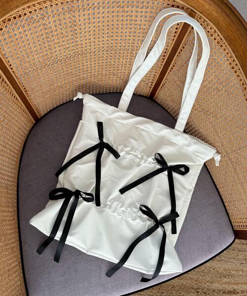 WEGO（ウィゴー）の「WEGO/ドロストリボンギャザートート（トートバッグ・レディース・スカイブルー/ブラック/ホワイト/レッド/ブラック系その他・FREE）」の19枚目の写真