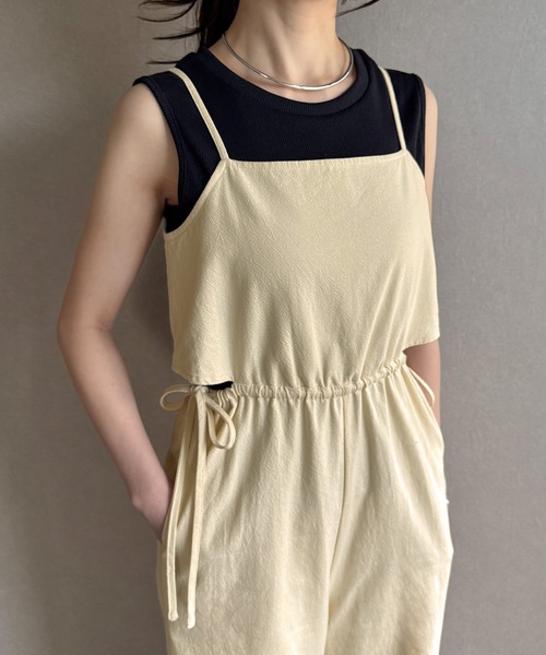 junoah(ジュノア)の「サイドオープンリボンキャミサロペット(サロペット/オーバーオール・レディース・チャコール/ブラック/アイボリー・SMALL/MEDIUM/LARGE)」の15枚目の写真