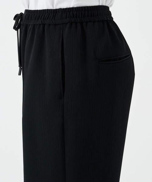 STUDIOUS(ステュディオス)の「PLEATS DOUGI PANTS(スラックス・メンズ・ライトベージュ/ブラック・1/2)」の18枚目の写真
