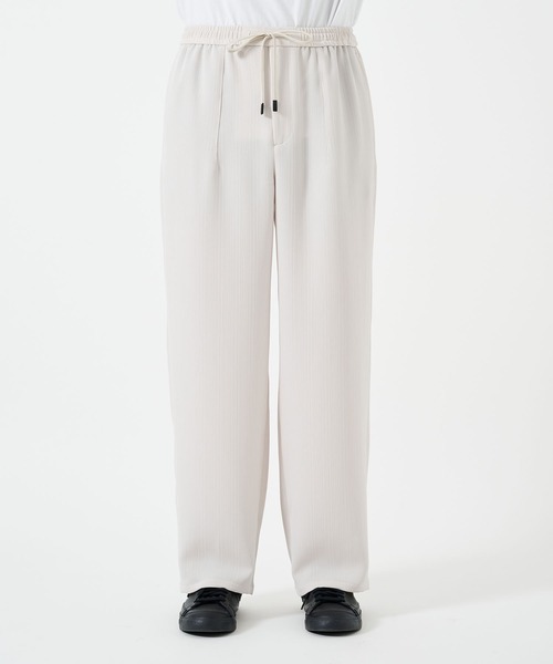 STUDIOUS(ステュディオス)の「PLEATS DOUGI PANTS(スラックス・メンズ・ライトベージュ/ブラック・1/2)」の11枚目の写真