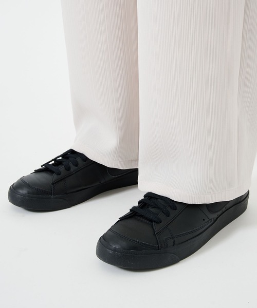 STUDIOUS(ステュディオス)の「PLEATS DOUGI PANTS(スラックス・メンズ・ライトベージュ/ブラック・1/2)」の4枚目の写真