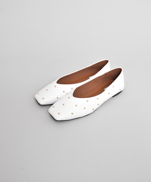 tukn.（トゥクン）の「<2025SS>【tukn.】スタッズパンプス（パンプス・レディース・ブラック/ホワイト・24/22.5/23/23.5/24.5/25）」の22枚目の写真