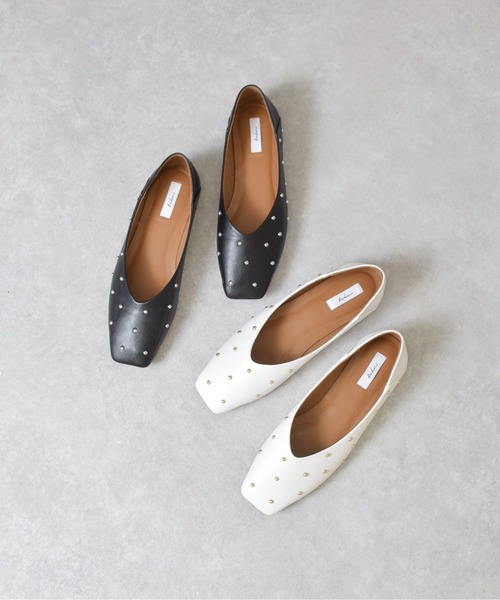 tukn.（トゥクン）の「<2025SS>【tukn.】スタッズパンプス（パンプス・レディース・ブラック/ホワイト・24/22.5/23/23.5/24.5/25）」の3枚目の写真