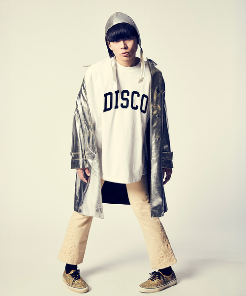 is-ness(イズネス)の「ISNESS MUSIC / イズネス ミュージック DISCO FLOCKY PRINT T-SHIRT(Tシャツ/カットソー・メンズ・チャコールグレー/ブラウン/ホワイト・LARGE/MEDIUM)」の4枚目の写真