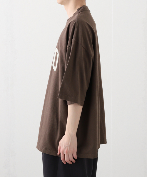 is-ness(イズネス)の「ISNESS MUSIC / イズネス ミュージック DISCO FLOCKY PRINT T-SHIRT(Tシャツ/カットソー・メンズ・チャコールグレー/ブラウン/ホワイト・LARGE/MEDIUM)」の13枚目の写真