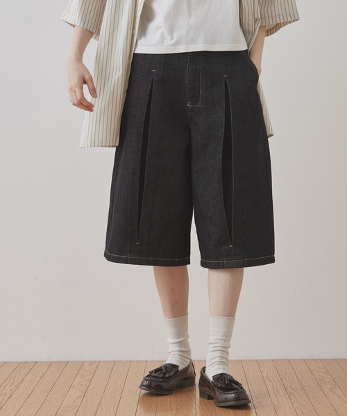 Unblend(アンブレンド)の「【Unblend】ボックスプリーツ デニム ハーフパンツ(デニムパンツ・レディース・ネイビー/ブラック・S/M)」の1枚目の写真