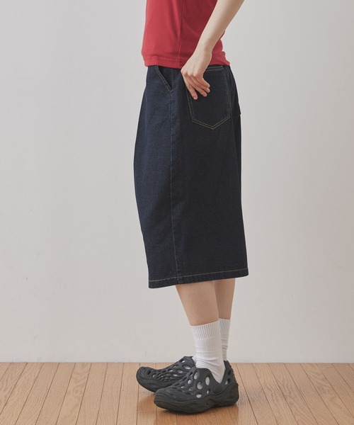 Unblend(アンブレンド)の「【Unblend】ボックスプリーツ デニム ハーフパンツ(デニムパンツ・レディース・ネイビー/ブラック・S/M)」の6枚目の写真