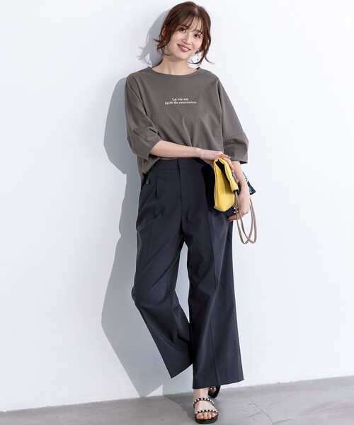 ANY SIS(エニィスィス)の「スーピマスムース クロップド Tシャツ(Tシャツ/カットソー・レディース・アイボリー系/レッド系/ホワイト系1/ライトイエロー系/グリーン系/ダルブルー系/グレー系1/ブラック系・2)」の9枚目の写真