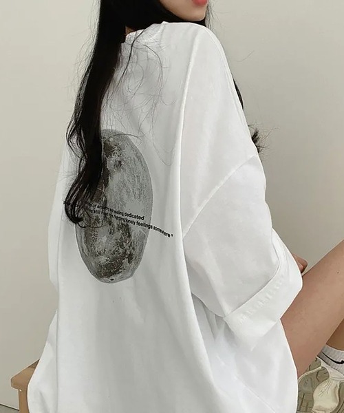 NinaetLina(ニナエリナ)の「フルムーンプリントオーバーサイズTシャツ(Tシャツ/カットソー・レディース・ホワイト/ブラック/ブルー/チャコールグレー・FREE)」の8枚目の写真