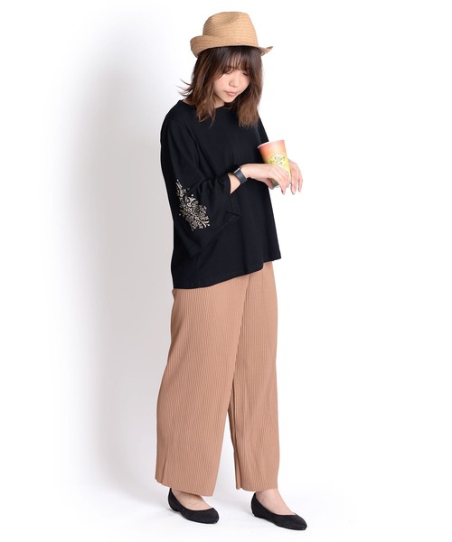 MARAI(マーライ)の「フレア七分袖カットソー こなれ感(Tシャツ/カットソー・レディース・カーキ/マジェンタ/ブラック・FREE)」の6枚目の写真