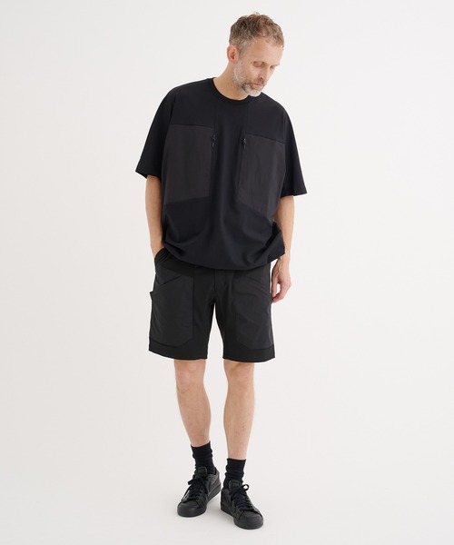 WHITE MOUNTAINEERING(ホワイトマウンテニアリング)の「【White Mountaineering / ホワイトマウンテニアリング】別注 STRETCHED HYBRID SHORT PANTS(その他パンツ・メンズ・ブラック・0/1/2/3)」の3枚目の写真
