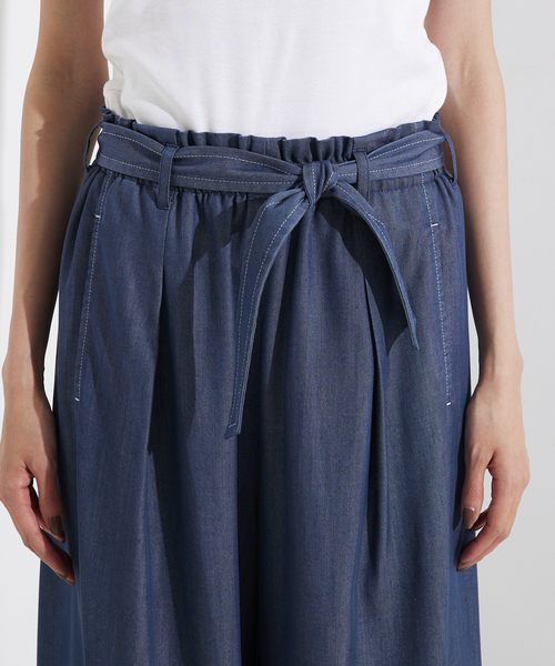 qualite(カリテ)の「テンセルデニムパンツ(その他パンツ・レディース・アイボリー/ブルー・38/36/34)」の11枚目の写真