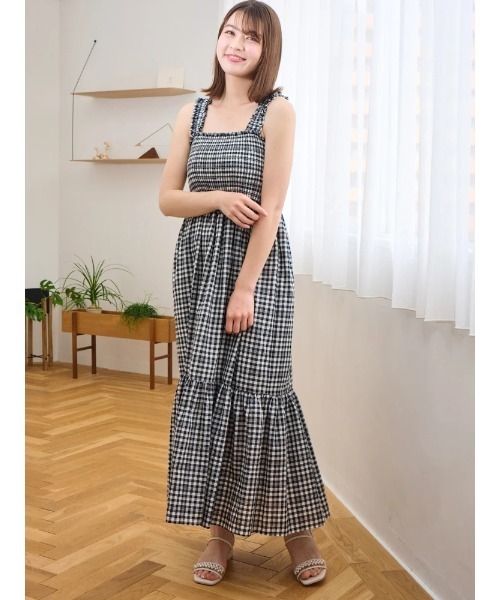 LUDIC PARK(ルディックパーク)の「ギンガムチェック柄シャーリングキャミワンピース(ワンピース・レディース・グリーン/ブラック・M)」の11枚目の写真