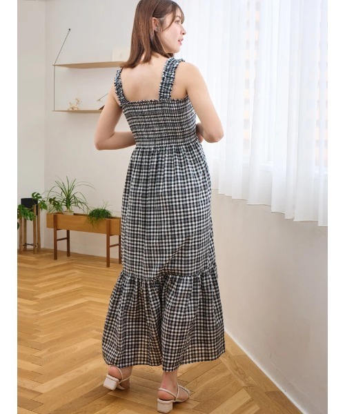 LUDIC PARK(ルディックパーク)の「ギンガムチェック柄シャーリングキャミワンピース(ワンピース・レディース・グリーン/ブラック・M)」の13枚目の写真