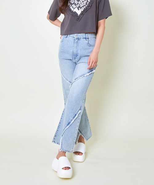 GORGE(ゴージ)の「《斜めフリンジ×美脚フレア》レディース デニムパンツ 個性派アクセント 春夏秋冬(その他パンツ・レディース・ブラック/ライトブルー・F)」の10枚目の写真