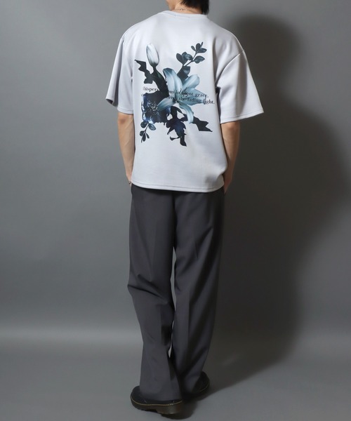 ANPAS(アンパス)の「Ponte Fabric Back Print Floral Pattern T-shirt/ポンチ フラワープリント デジタルグラフィック半袖Tシャツ レディース メンズ ユニセックス モノトーン(Tシャツ/カットソー・メンズ・ホワイト/ライトグレー/ブラック/ブラック系その他2/グレー系その他/ホワイト系その他/ホワイト系その他2/ブラック系その他/グレー系その他2・M/L)」の18枚目の写真