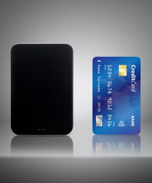 MaGdget(マジェット)の「〈MaGdget/マジェット〉MaGdget Battery 5000mAh Qi2/マジェット バッテリー モバイルバッテリー(スマホグッズ・メンズ・ブラック/シルバー・ONE SIZE)」の8枚目の写真