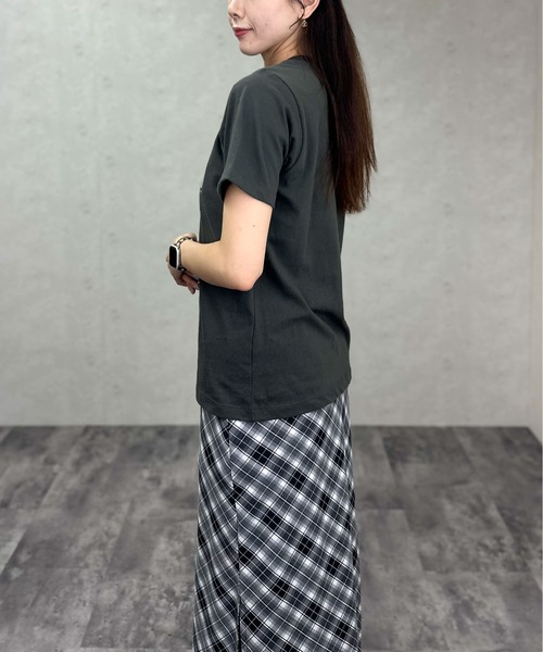 Per sist ence(パーシエンス)の「天竺箔プリントTシャツ(Tシャツ/カットソー・レディース・オフホワイト/チャコールグレー/ブラック・ONE SIZE)」の8枚目の写真