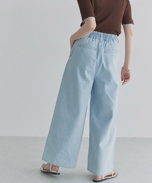 ECLAM(クラム)の「タック ワイド ハイウエスト デニム パンツ(デニムパンツ・レディース・インディゴブルー/ブルー系その他/ブルー・FREE)」の8枚目の写真