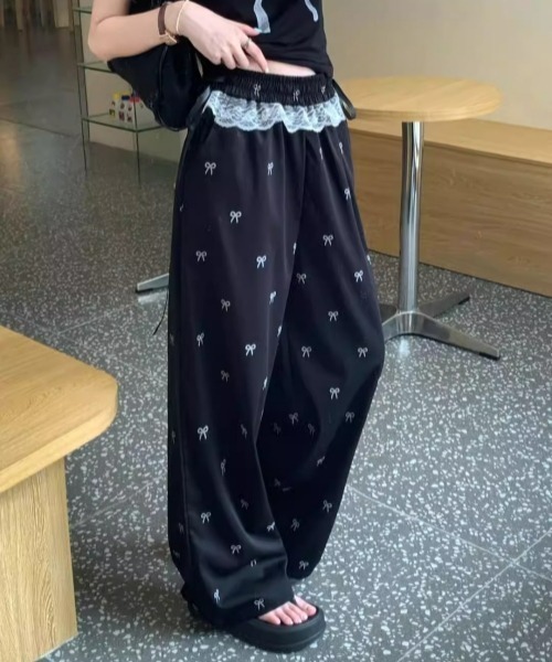 gossip!ロサンゼルス(ゴシップロサンゼルス)の「【Y2Kガーリー】レース×リボンストレートパンツ(スウェットパンツ・レディース・オフホワイト/ブラック・FREE)」の22枚目の写真