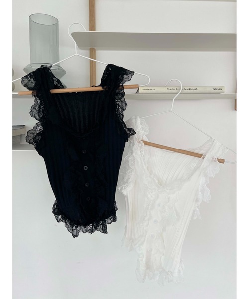 PHILLY(フィリー)の「【PHILLY】フリルレースタンクトップ(タンクトップ・レディース・ホワイト/ブラック・FREE)」の9枚目の写真