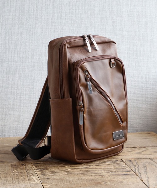 DEVICE(デバイス)の「DEVICE デバイス Shade DBG90049 メガボディバッグ(ボディバッグ/ウエストポーチ・メンズ・ブラウン/ブラック×ブラック/ブラック×ホワイト・FREE)」の10枚目の写真