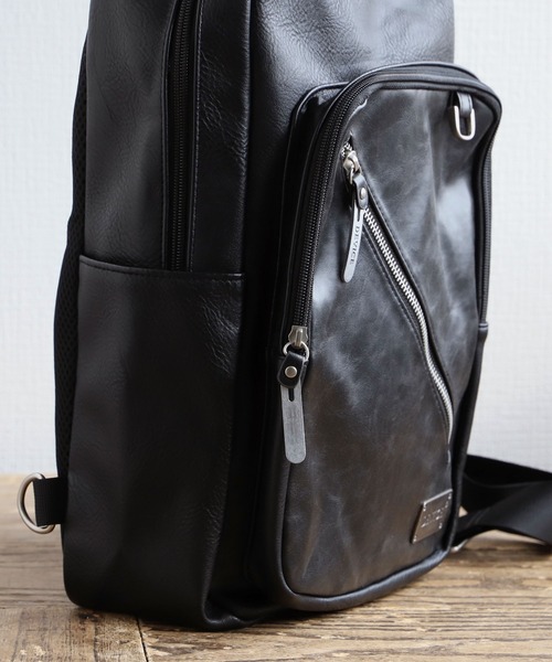 DEVICE(デバイス)の「DEVICE デバイス Shade DBG90049 メガボディバッグ(ボディバッグ/ウエストポーチ・メンズ・ブラウン/ブラック×ブラック/ブラック×ホワイト・FREE)」の15枚目の写真