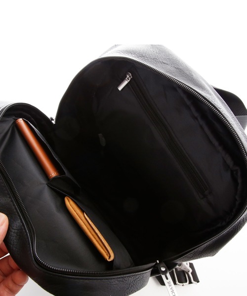 DEVICE(デバイス)の「DEVICE デバイス Shade DBG90049 メガボディバッグ(ボディバッグ/ウエストポーチ・メンズ・ブラウン/ブラック×ブラック/ブラック×ホワイト・FREE)」の20枚目の写真