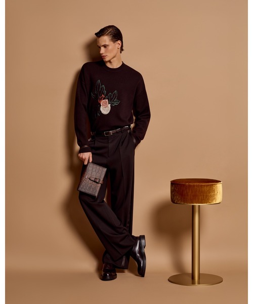 EMPORIO ARMANI（エンポリオアルマーニ）の「【エンポリオ アルマーニ】セーター バージンウール プレーンニット リーフ刺繍（ニット/セーター・メンズ・ダークブラウン・XX-LARGE/X-SMALL/X-LARGE/SMALL/MEDIUM/LARGE）」の6枚目の写真