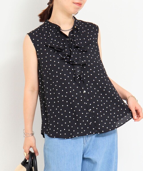 NOLLEY'S LIGHT(ノーリーズライト)の「フロントラッフルブラウス(シャツ/ブラウス・レディース・ブラック系その他/ホワイト系その他5/ホワイト系その他/ブルー系その他・38)」の3枚目の写真