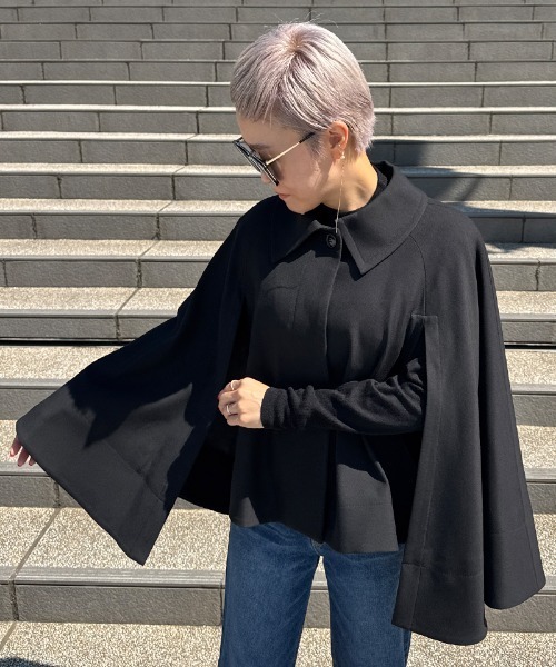 JENNE(ジェンヌ)の「機能中綿ベストセットケープ(その他アウター・レディース・ベージュ/ブラック/グレー・SMALL/MEDIUM/LARGE)」の2枚目の写真