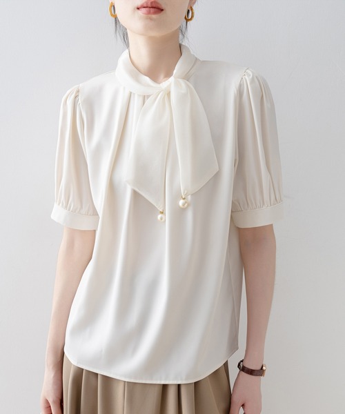 Lace Ladies(レースレディース)の「スタンドカラー ボウタイ リボン パール付き 半袖 ブラウス(シャツ/ブラウス・レディース・ピンク/アイボリー/ホワイト・M)」の3枚目の写真