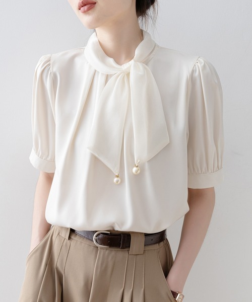 Lace Ladies(レースレディース)の「スタンドカラー ボウタイ リボン パール付き 半袖 ブラウス(シャツ/ブラウス・レディース・ピンク/アイボリー/ホワイト・M)」の10枚目の写真