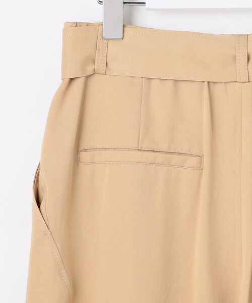 自由区(ジユウク)の「セルロースコットンチノコクーンシルエット パンツ(その他パンツ・レディース・オリーブ系/ベージュ系・40/38)」の4枚目の写真