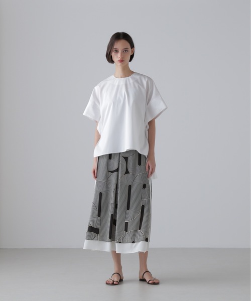 ADORE(アドーア)の「コンパクトコットンブラウス(シャツ/ブラウス・レディース・ホワイト/ベージュ/ブルー・38)」の11枚目の写真
