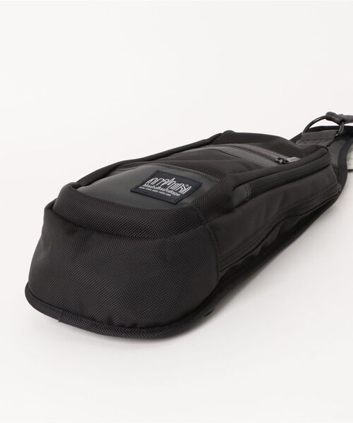 Manhattan Portage BLACK LABEL(マンハッタンポーテージ ブラックレーベル)の「NORTH FORK CROSS BODY BAG(ボディバッグ/ウエストポーチ・メンズ・ブラック・SMALL)」の18枚目の写真