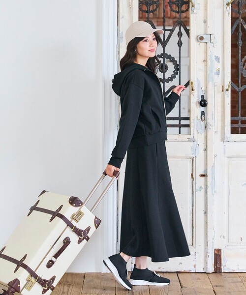 Feroux(フェルゥ)の「ゆるマーメードライン ダンボールスカート(スカート・レディース・ライトグレー系/ピンク系/ブラック系・F)」の5枚目の写真
