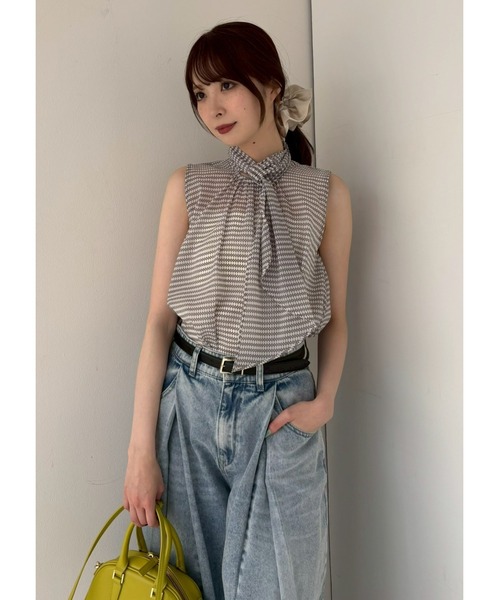 FRAY I.D（フレイアイディー）の「サテンフリルシュシュ（シュシュ・レディース・チェック/ブラウン/アイボリー/ブラック・F）」の5枚目の写真