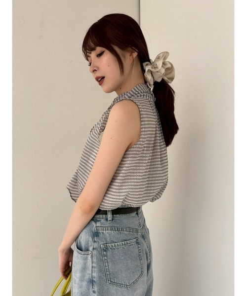 FRAY I.D（フレイアイディー）の「サテンフリルシュシュ（シュシュ・レディース・チェック/ブラウン/アイボリー/ブラック・F）」の6枚目の写真