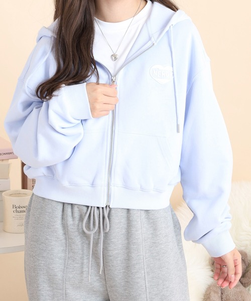 NERDY(ノルディ)の「ソフレクロップドフーディージップアップ(パーカー・レディース・ブラック/ベージュ/ホワイト/ブルー・SS/S/M)」の13枚目の写真