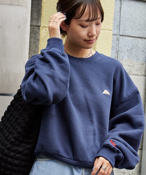 KELTY(ケルティ)の「KELTY/ケルティ ミニロゴクロップドクルーネック スウェット トレーナー(スウェット・レディース・ヘザーグレー/ホワイト/ネイビー/ベージュ/ブラック・FREE)」の5枚目の写真