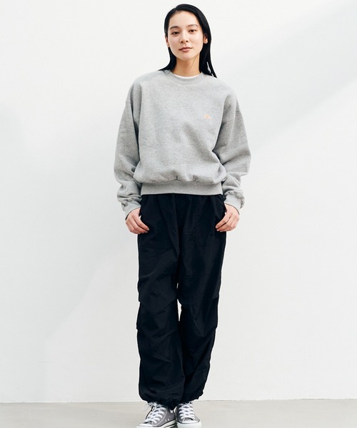 KELTY(ケルティ)の「KELTY/ケルティ ミニロゴクロップドクルーネック スウェット トレーナー(スウェット・レディース・ヘザーグレー/ホワイト/ネイビー/ベージュ/ブラック・FREE)」の14枚目の写真