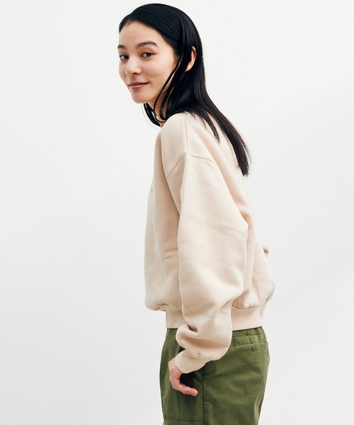 KELTY(ケルティ)の「KELTY/ケルティ ミニロゴクロップドクルーネック スウェット トレーナー(スウェット・レディース・ヘザーグレー/ホワイト/ネイビー/ベージュ/ブラック・FREE)」の18枚目の写真